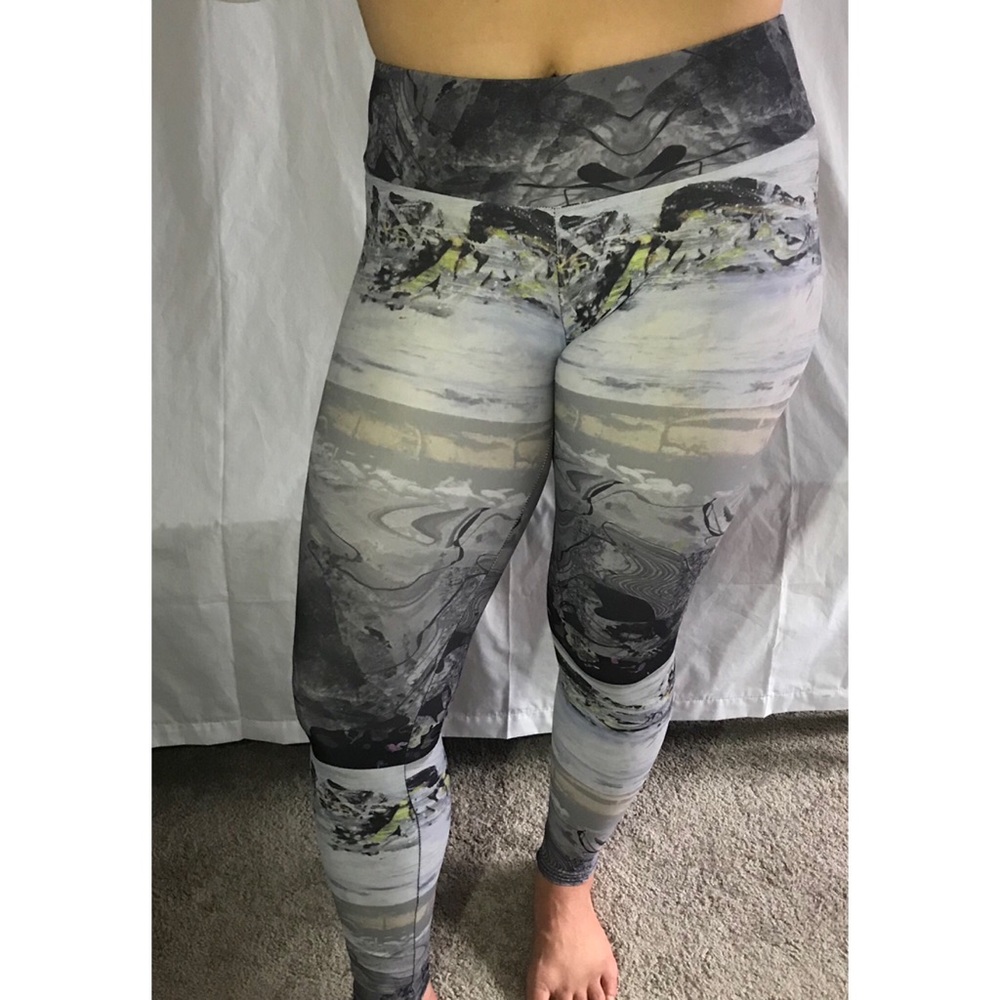 Onzie Yoga Leggings Size XS - Picture 2 of 7